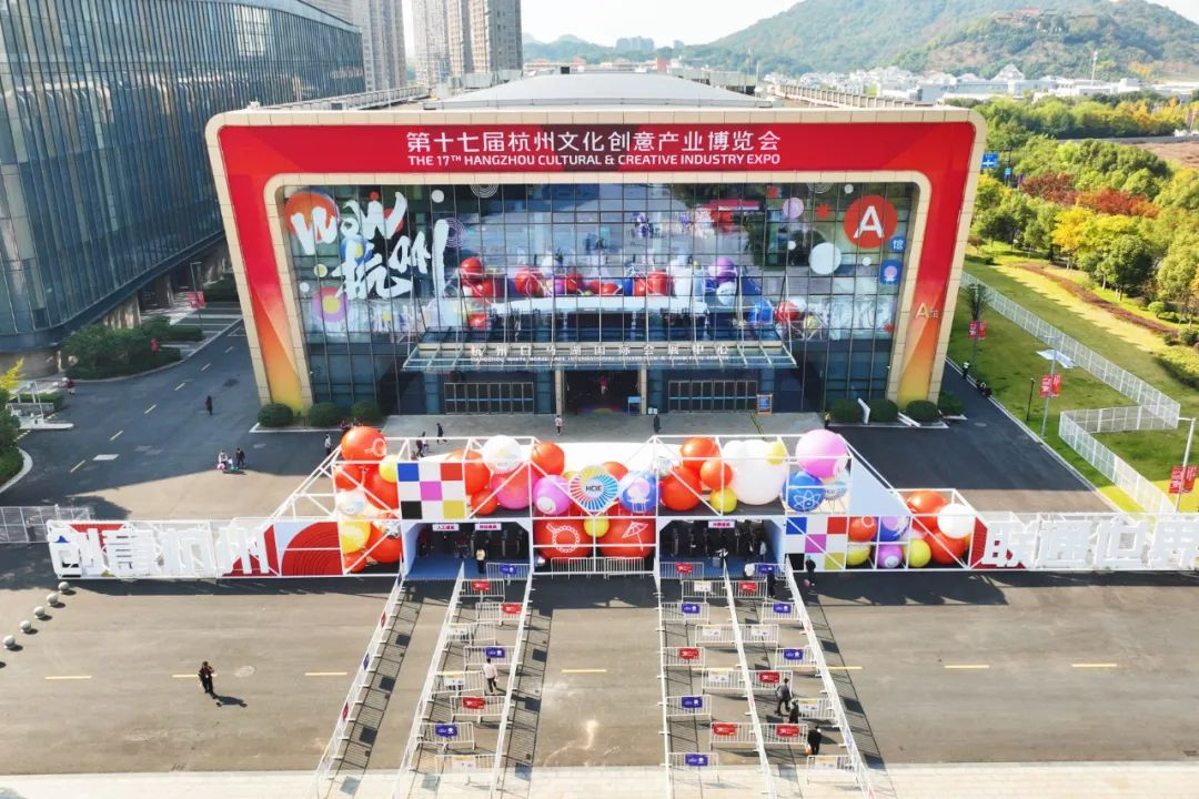 在文博会现场玩“穿越”？Z6·尊龙凯时“潮”科技很吸睛！